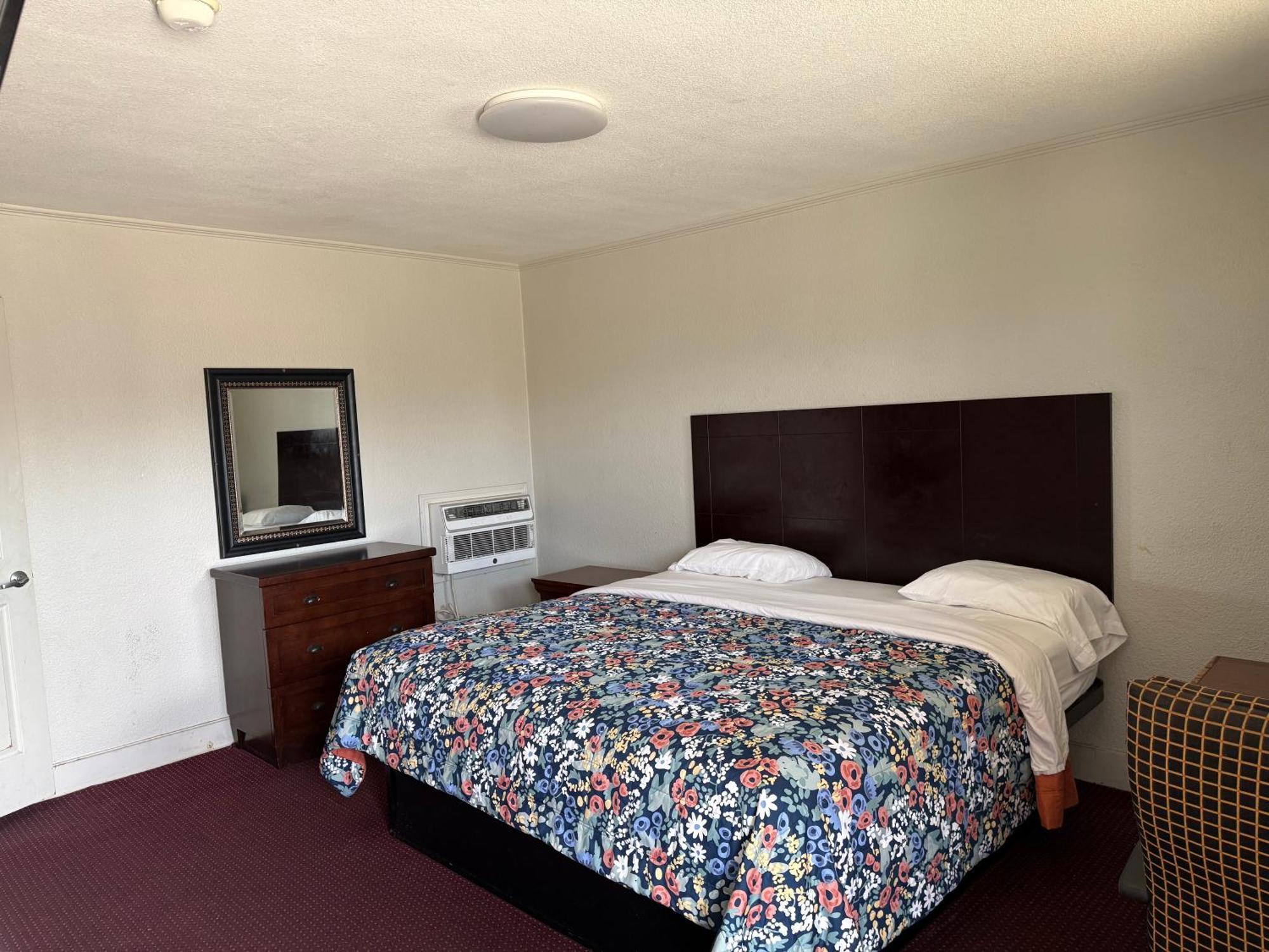 Budget Inn Monroe Kültér fotó